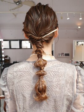 モアナサーフライダー(Moana surfrider) 【kawase_mai】大人可愛い10代20代30代40代 編み下ろしアレンジ