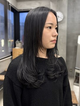 テトヘアー(teto hair) ミディアムレイヤー、ブルーブラック、ブリーチなし