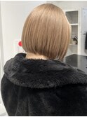 ボブイメチェンミルクティーベージュケアブリーチ外ハネボブ