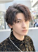 センターパート波巻きスパイラルパーマツイストスパイラルパーマ
