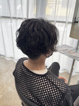 ウェアーズ(WARES) 刈り上げマッシュ×緩めパーマ