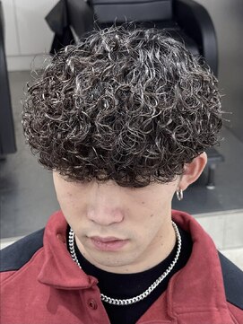 フィフス 大分(fifth) 大分メンズ重めマッシュ刈り上げツーブロックプードルパーマ