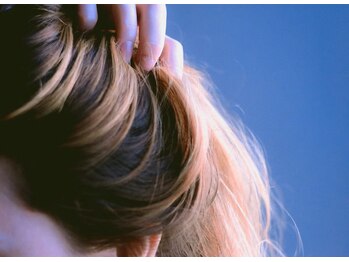 ル サロン リーカ 高見ノ里駅前本店(Le’Salon RYiCA)の写真/秋冬のトレンドカラーで、上品な大人女性に。気になり始めた白髪も、ダメージレスに綺麗に染まる。