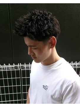 レム 長野(REM) 黒髪スパイキーショート