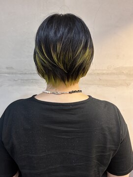 コミレ(COMILE) ライムデザイン×ショートボブ