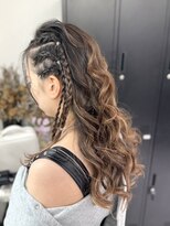 セブンスヘブン(SEVENTH HEAVEN) 編み込みアレンジ