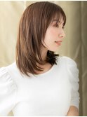 ヘーゼルブラウン小顔ミディアムレイヤースタイルY浦和30代40代