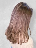 ディーバ 横浜(D.I.E.V.A)&nbsp;20代30代40代大人可愛いくびれミディアムミルクティーベージュ