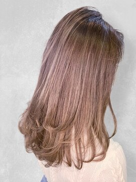 ディーバ 横浜(D.I.E.V.A) 20代30代40代大人可愛いくびれミディアムミルクティーベージュ