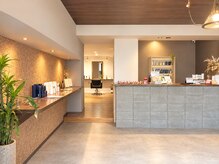 リポゾ(Riposo.)の雰囲気（木の温もりに包まれる、心地良い空間。）