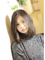 フェアスティックリヒト(VERSTECK Licht)&nbsp;【Licht】大人の伸ばしかけミディアムボブ×アッシュカラー