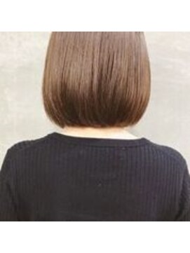 クオリス 上福岡店(QUALIS) 大人ツヤ髪/ココアブラウン/ボブ/20代30代40代/ミニボブ