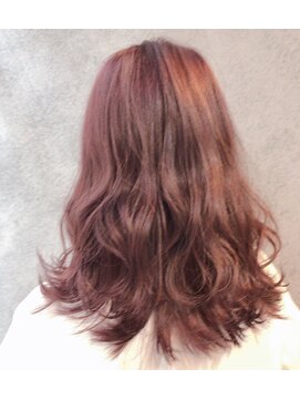 ヘアサロンM 新宿 ピンク初挑戦の方にオススメ☆ピンクベージュ