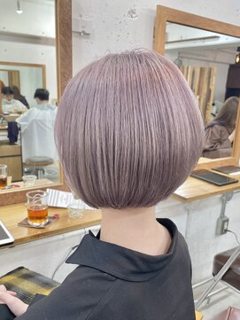 リッカ(RICCA) 【ハイトーンカラー】パールベージュ×アシメシュートボブ♪