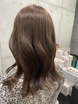 ネウィ 池袋(newi) おりーぶべーじゅ