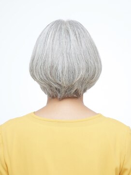えがお美容室 【えがお美容室】グレイヘアにオススメ◎白髪を活かしたショート