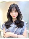 大人可愛い韓国ヘア　レイヤーカット　似合わせ顔周り　小顔ヘア