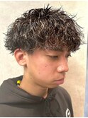 ツイストスパイラルパーマツイストパーマメンズパーマ刈り上げ