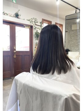 リル(lilu) ナチュラルセミロング［湘南台/湘南台駅/ゆめが丘/湘南台東口］