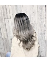 【ダブルカラー】ブリーチのプロだから作れる圧倒的透明感・シルバーカラー