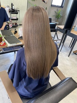 ライク(Like) グレージュ