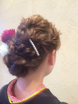フラップカンパニー 松原店(FLAP COMPANY)の写真/特別な日はプロにお任せ♪ヘアセット・着付け・メイクもトータルでお任せ！お電話にて受付中☆