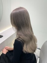 アールプラスヘアサロン(ar+ hair salon)&nbsp;【新宿/新宿三丁目/ダブルカラー/ハイトーン/プラチナグレー】