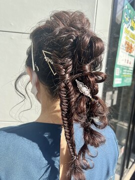 ラックセカンドスペース(LUCK 2nd SPACE) 【お呼ばれヘアセット】個性派ツイン　畑瀬彩華