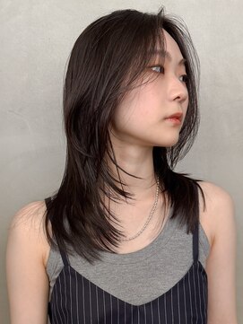 アトロ(Atoro) 小顔に見せるミディアムレイヤー