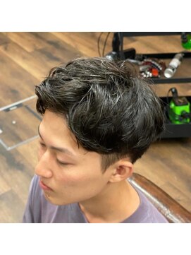 バーバーファースト(BARBER FIRST) ワンカールパーマ