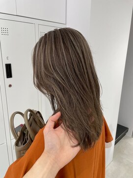 ノーム(NORME) 20代30代40代/ハイライトカラー