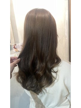 フークフーク(HOEK HOEK) 艶ベージュ感カラー