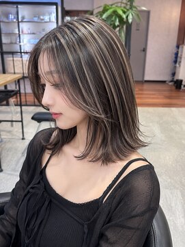 リーチェ(ReCHE by CAPA(旧:CAPA茅ヶ崎店)) ハイライトレイヤーカットダークパープル夏ミルクブラウン3