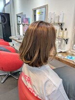 アリイ(ali'i) 白髪ぼかし×ボブ