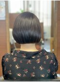 ショートボブ