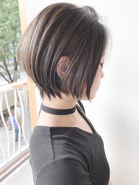 ステア ケース(stair case) 大人かわいいハンサムショート前髪なし