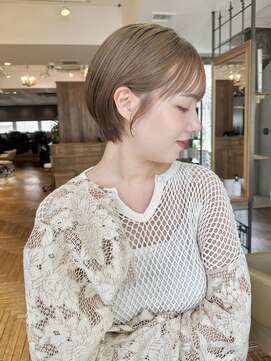 ビュートリアム 南青山(BEAUTRIUM) 大人ショート　耳掛けショート　シースルーバング　20代30代