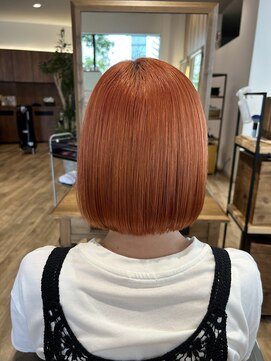 モニカ ヘアー(monica Hair) 切りっぱなしボブ ミニボブ オレンジカラー 髪質改善 20代 艶髪