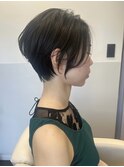 横顔美人ショート