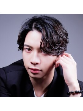 アイトーキョーシエル 横浜(AI TOKYO Ciel) 波巻き/ハイライト/マッシュパーマ/ウルフ[横浜駅]