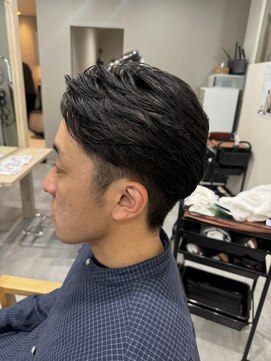 ヨロ(YoLo.) アップバングヘア