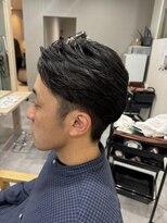 ヨロ(YoLo.) アップバングヘア