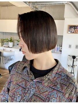 ハイジア(hygea) [hygea]グレージュ　くすみベージュ　コンパクトボブ[薬院/警固]