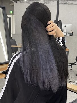 イリ 心斎橋(ili) ハイライトカラーミルクティーベージュレイヤーカット