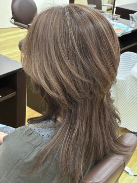 ヘアーサロンイーグル(Hair Salon Eagle) ウルフレイヤー