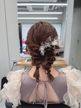 バルベストーキョーサウス(BARBES TOKYO SOUTH) 短い髪のツインアレンジヘア【清板】