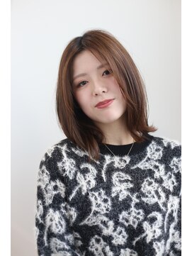 エクリフルール(equri fleur) ミディアム顔周りレイヤー