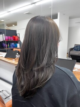 コーボ 柏(COVO) グレージュ 透明感カラー レイヤーカット