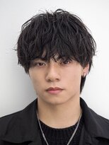 ゼンコー アオヤマ(ZENKO Aoyama)&nbsp;緩めシャドウパーマ黒髪マッシュツーブロックスパイラルパーマ