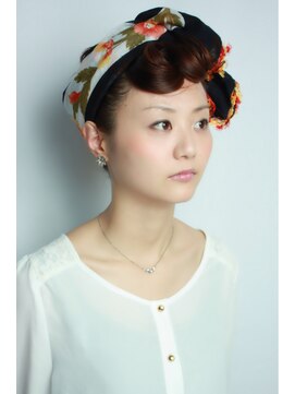 トムキャット(TOM CAT) 簡単ヘアアレンジ×スカーフ